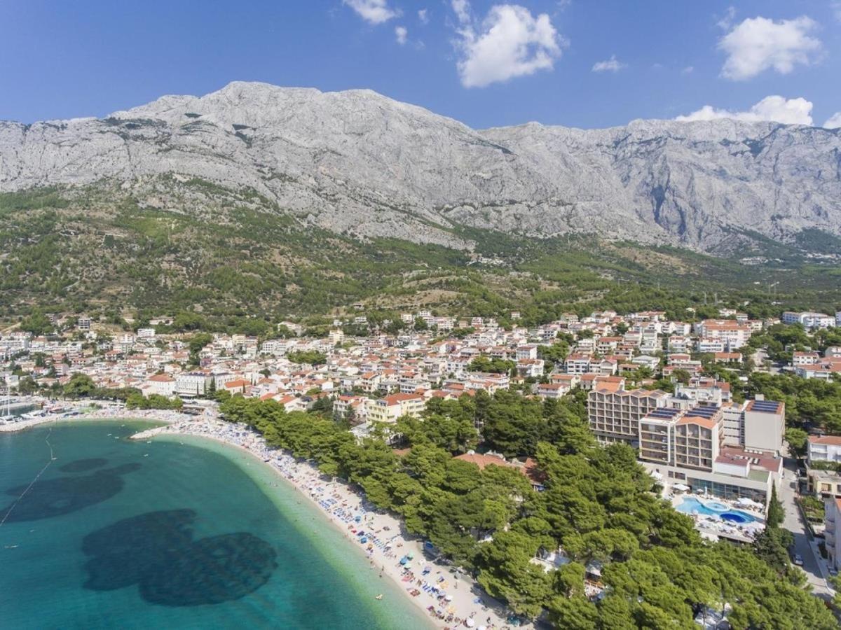 Ruza&Nikolina "1" Apartmani - Baška Voda Exteriör bild