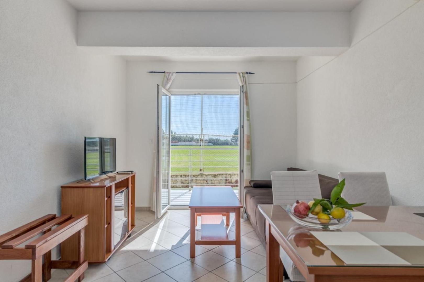 Ruza&Nikolina "1" Apartmani - Baška Voda Exteriör bild