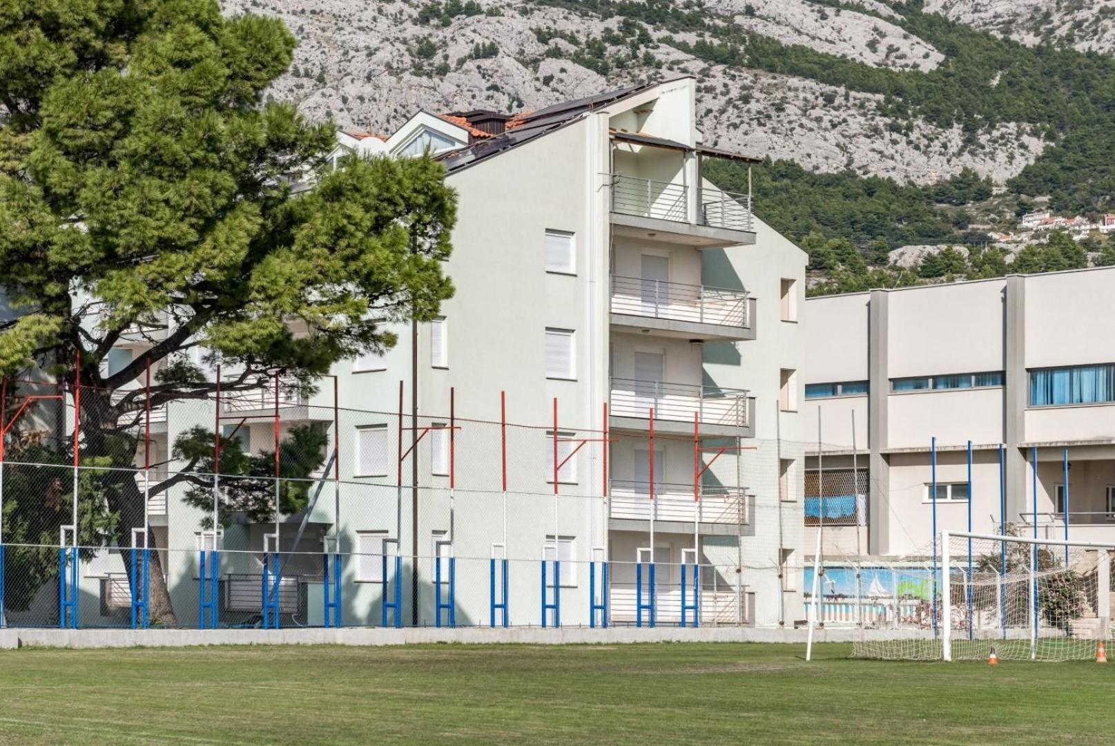 Ruza&Nikolina "1" Apartmani - Baška Voda Exteriör bild