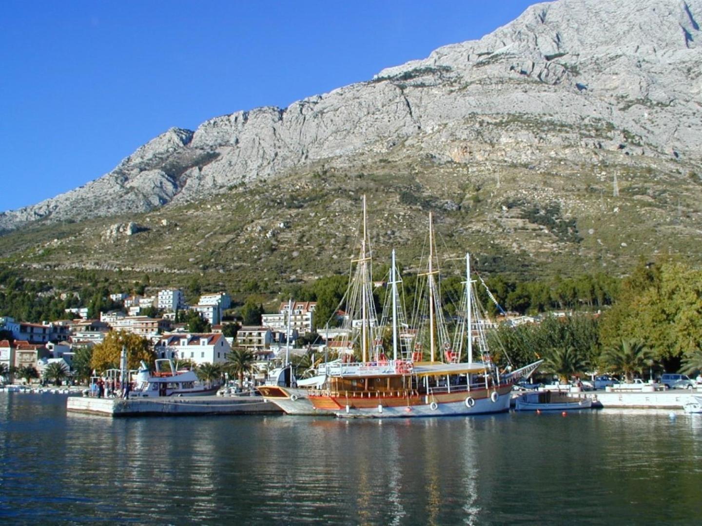 Ruza&Nikolina "1" Apartmani - Baška Voda Exteriör bild