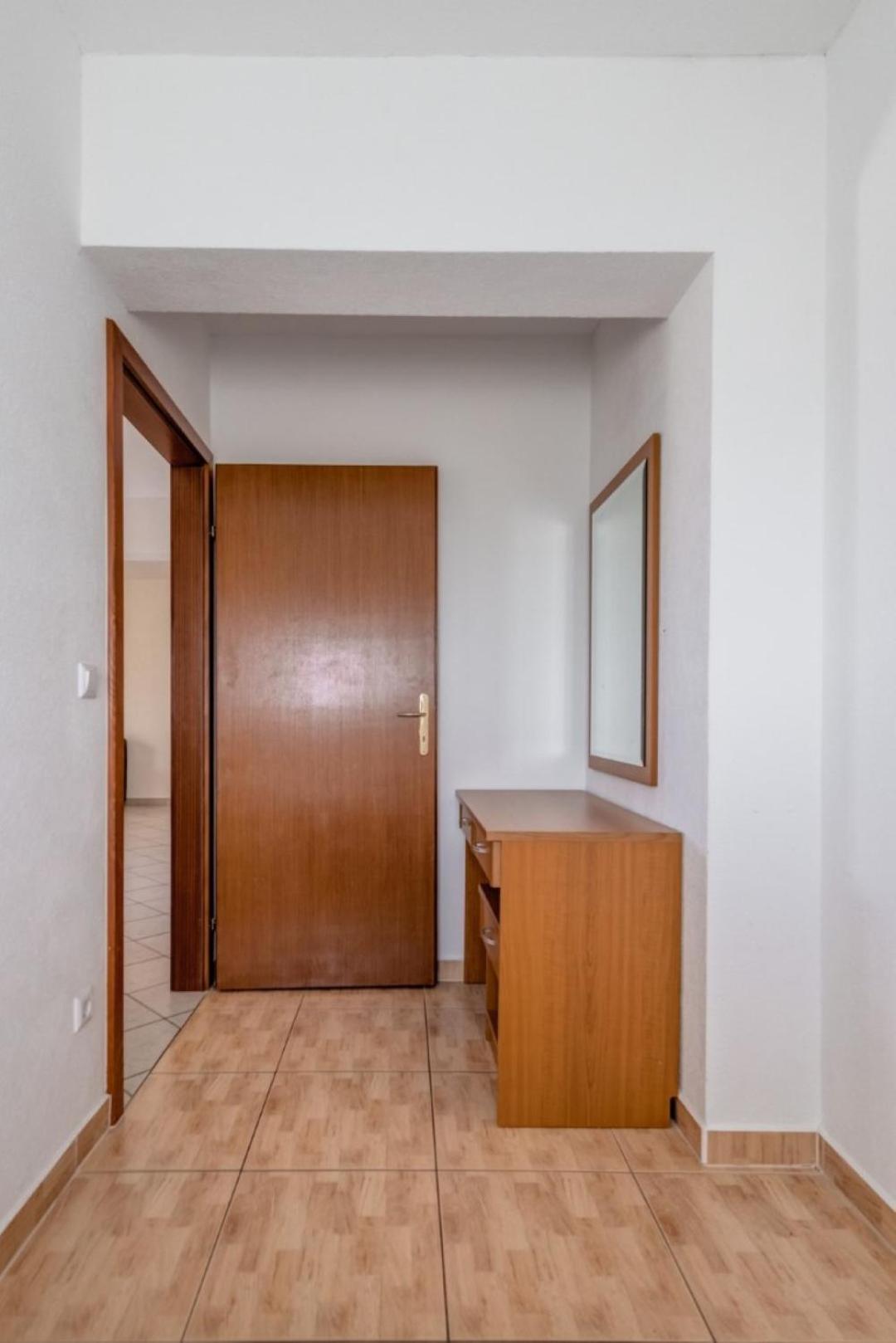 Ruza&Nikolina "1" Apartmani - Baška Voda Exteriör bild